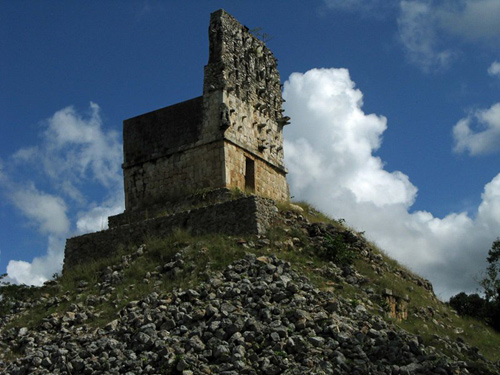 Mayan ruins by Steve Wing